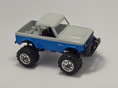 1st Generation 1966- 1977 Ford Bronco Off Road 4X4 1/64 Scale Limited Edition