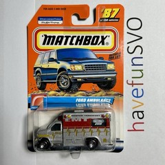 2000 Matchbox (MATCHBOX 2000 CHASE Logo) 1/80 Scale Ford Ambulance #87 of 100