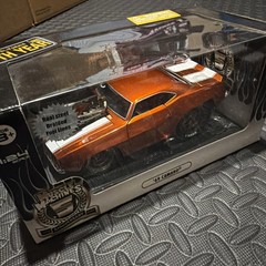 Muscle Machines 5th Anniversary 1969 Camaro Orange 1:24 Diecast 2005 Rare NIB