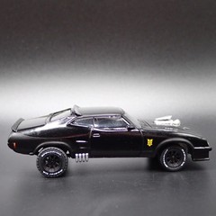 1973 FORD FALCON XB MAD MAX RARE 1:64 COLLECTIBLE DIORAMA DIECAST MODEL CAR