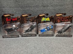 (4) 2011 Hot Wheels 1:50 Batmobile, 1940s & 1980s Batmobile, batman/Robin Btmble