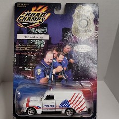 Road Champs Hot Rod Series Police Collection 1955 Chevrolet Van 1:43 Diecast