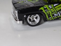 HOT WHEELS CUSTOM “83 Chevrolet Silverado MONSTER energy REAL RIDERS