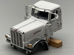 1/64 DCP PARTS PRIDE & CLASS WHITE PETERBILT 389 DAY CAB