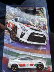 2026 Hot Wheels Silver Series 2007 Nissan GT-R (R35) 7/11 Exclusive