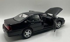 WELLY 2001 CHEVROLET IMPALA 1:24 SCALE BLACK RARE RARE FIND NEW