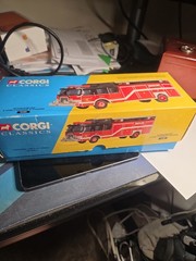 CORGI Classics 52202 Schaumburg E-One Cyclone II Pumper 1:50 scale. BOX ONLY