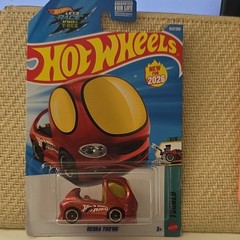 Hot Wheels Tooned Deora Too’n’d 1:64 Diecast Red/Gold 2026 Unopened