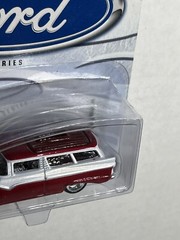 Hot Wheels ’50s Ford Wagon Series Red White No. 2/4 Limited Edition Ford Wagon