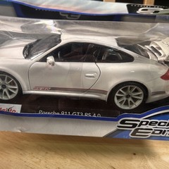 Maisto Porsche 911 GT3 RS 4.0 Special Edition 1:18 White Diecast NIB