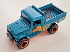 Hot Wheels 56th Anniversary Toyota Land Cruiser Green With Gold Chrome Loose