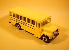 MATCHBOX ORANGE YELLOW SCHOOL BUS MB47-E6 LOOSE