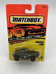 1995 Matchbox #77 Action System Military WEASEL TANK Olive Green ST60