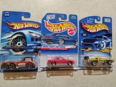 Hot Wheels lot Of 3 1999/2000/2006