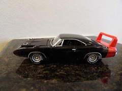 1969 DODGE DAYTONA CHARGER 2003 JOHNNY LIGHTNING GOLD SERIES MUSCLE CARS 1:64