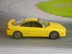 1998-2001 Acura Integra DC2 Type R 1.8L DOHC VTEC I4 Sport Coupe 1/64 Scale LE Y