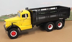 Fumby Street Motors 1957 White WC-22 Stake Truck 1:15 MIB Diecast Yellow / Black