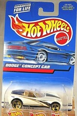2000 Hot Wheels Mainline/Collector #167 DODGE CONCEPT CAR White w/3 Sp Malaysia