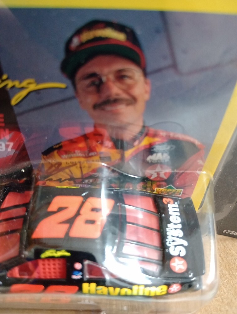 1997 NASCAR #28 Ernie Irvan Havoline 1/64 Ford Thunderbird Diecast Car Replica