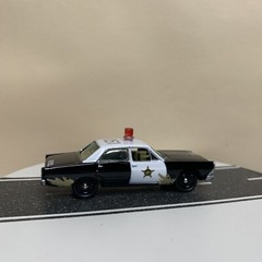 Johnny Lightning Area 51 ’67 Ford Fairlane Patrol Police Car White/Black 1:64 NM