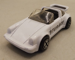 Vintage Corgi Porsche 911 SC Targa turbo 1:64 in excellent condition