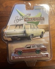 Greenlight 1985 Mercury Grand Marquis Colony Park 1/64 Diecast Chase Car 29950F