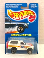 Hot Wheels BRONCO 4-WHEELER 1989 BLUE CARD International No # (US #56) 1520
