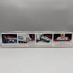 NEW 1992 Hess 18 Wheeler Truck and Racer Porsche 911 964