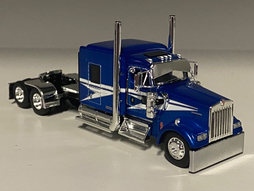NEW DCP 1/64 BLUE & WHITE STRIPE KENWORTH W900L 72″ W/ 310” FRAME