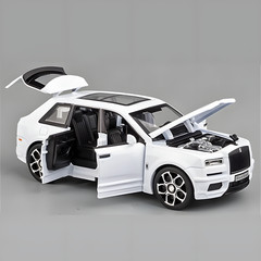 1:32 Rolls Royce Cullinan SUV Alloy Diecast Car Model w/ Sound & Light