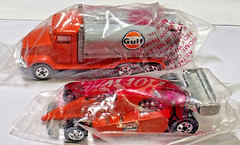 HOT WHEELS GULF TANKER TRUCK & TURBO STREAK PROMO SEALED BAGGIES ( 2 ) CARS