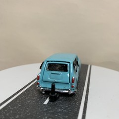 Maisto Design 66-69 1967 VW Volkswagen 1600 Squareback Wagon Light Blue 1:64 NM