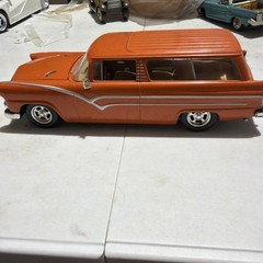Ertl American Muscle 1/24 Posies Orange Krisp Custom 1955 Ford Station Wagon