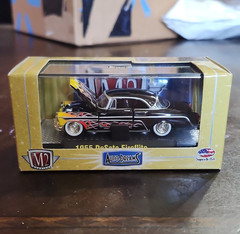 M2 Machines Auto-Dreams 1:64 1955 DeSoto Fireflite Flames Black/Yellow Unopened