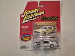 Johnny WHITE Lightning Classic Gold Collection Gary Falk’s 1971 Plymouth Duster