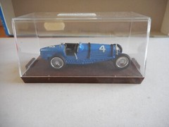 Brumm Serie ORO r41 Bugatti “tipo 590” HP230 1`933 Car No 4 1:43 + Box